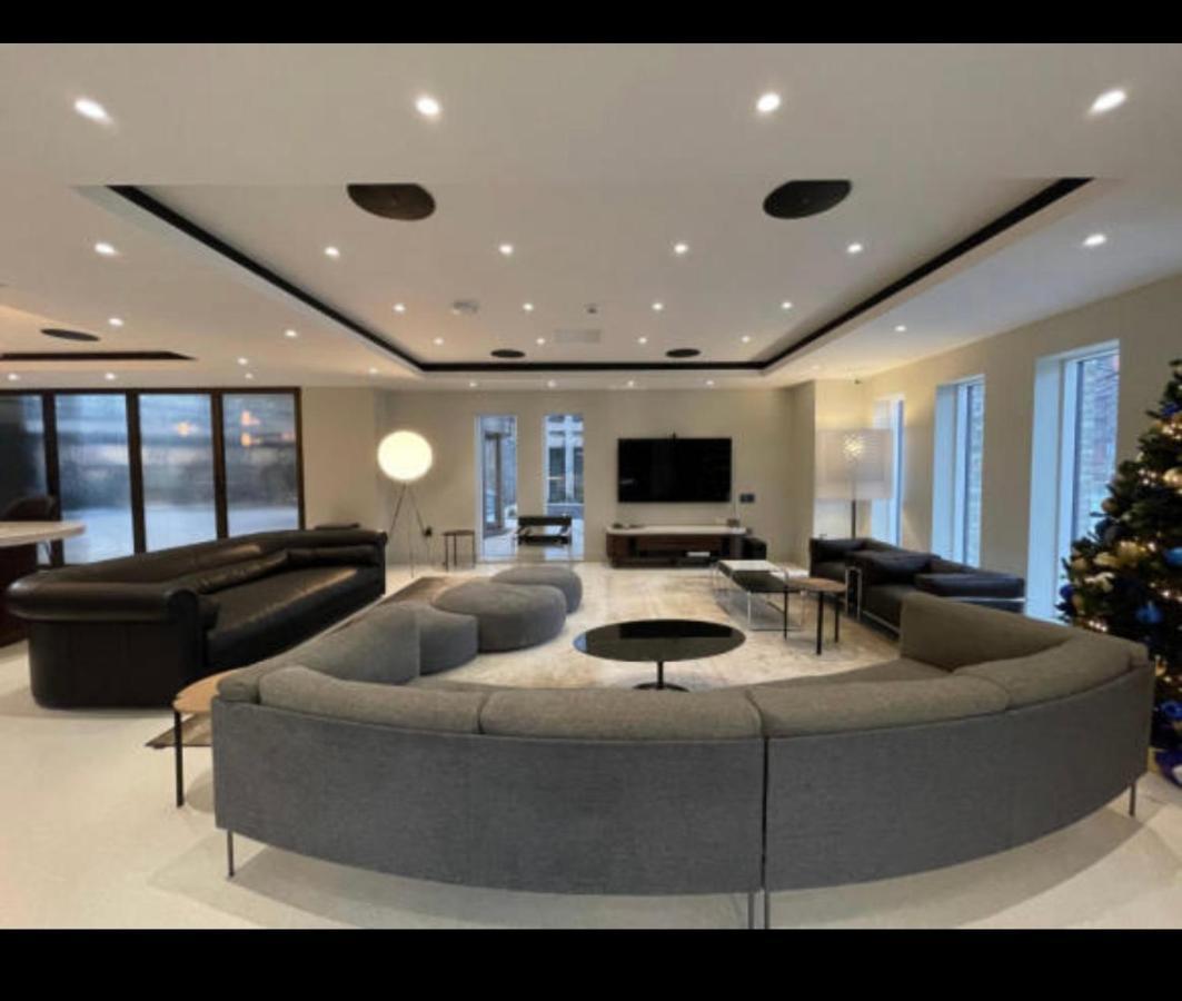 Апартаменты Luxurious Centre 2 Bed